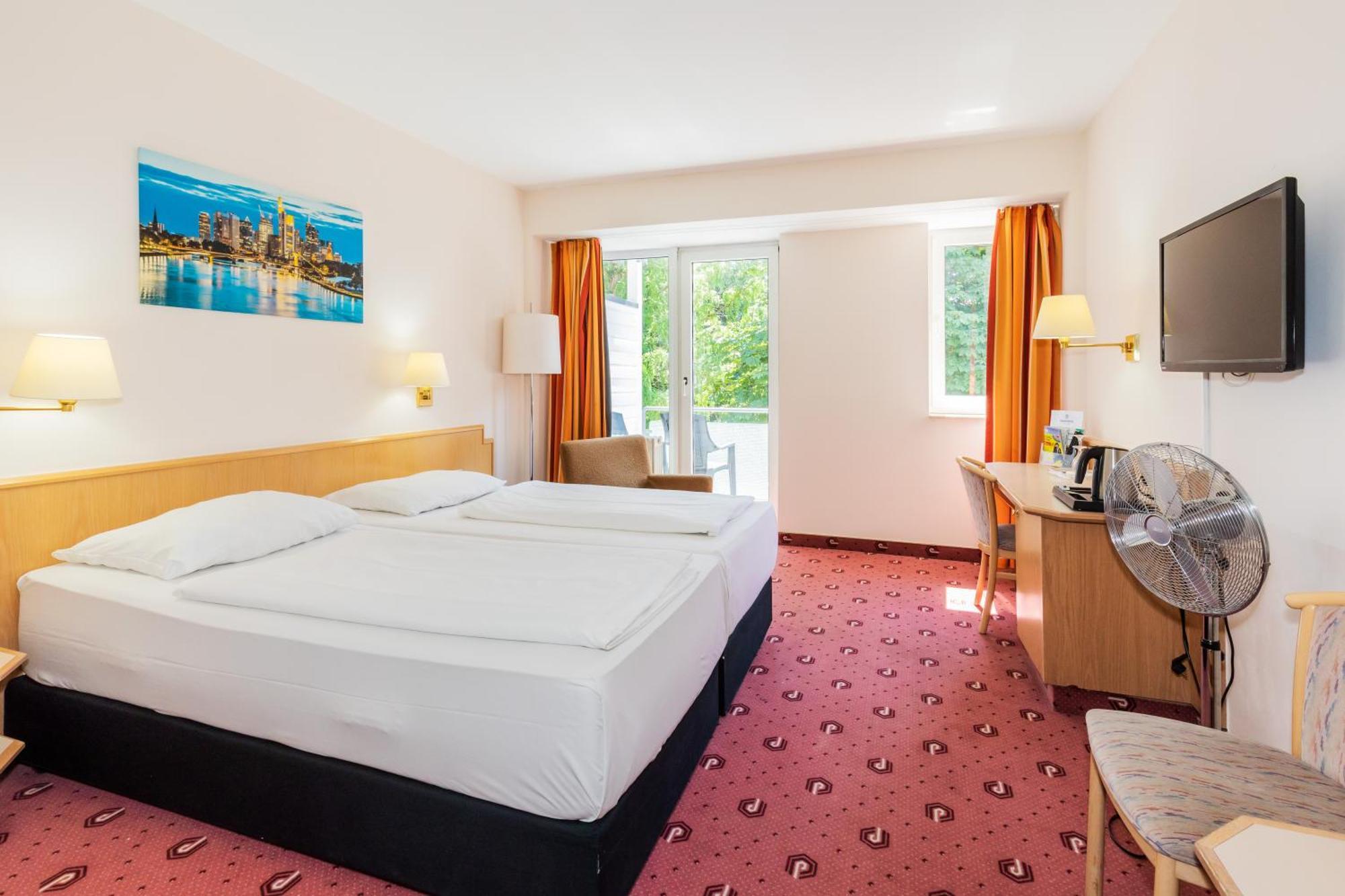 Parkhotel Frankfurt Airport Hattersheim am Main Exterior foto